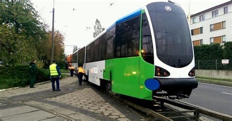 Nowy Tramwaj Cz Ciowo Niskopod Ogowy Zosta Przywieziony Do Szczecina