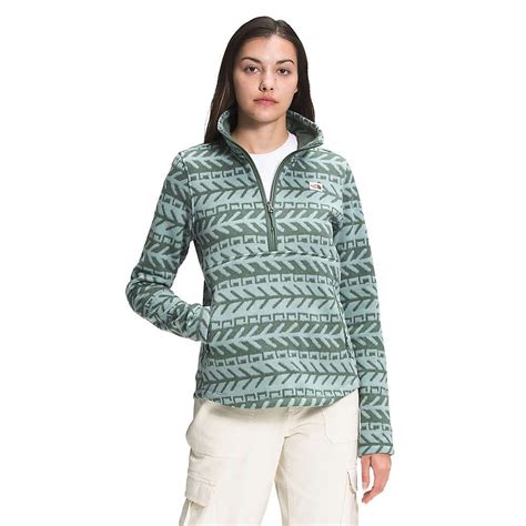 Features Of The The North Face Women S Printed Crescent Zip