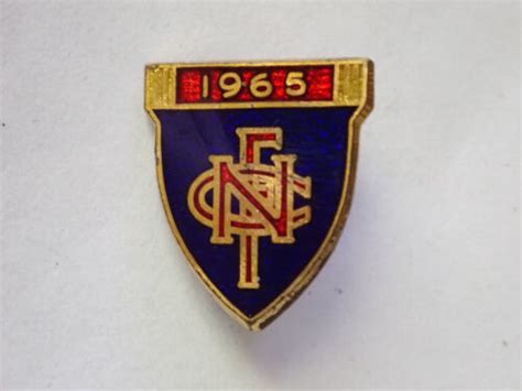 1965 Norwood Redlegs Football Club Membership Badge Enamel Excellent