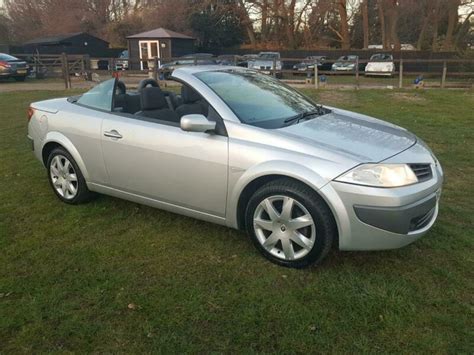 Renault Megane Vvt Bhp Convertible Dynamique In