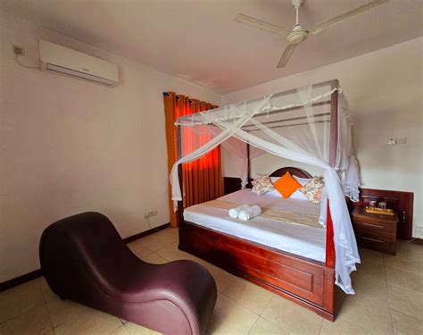 Grand Villa -... - Grand Villa - Arugambay- SRI LANKA