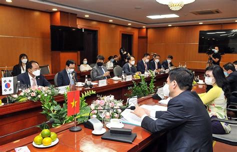 Vietnam Rok Seek To Promote Trade Industry Partnership News Ttxvn