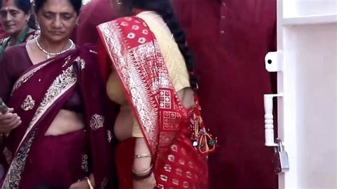 Chubby Nepali Aunty Sexy Round Boobs Deep Navel In Red Saree Mp4 Snapshot 01 41 157 — Postimages