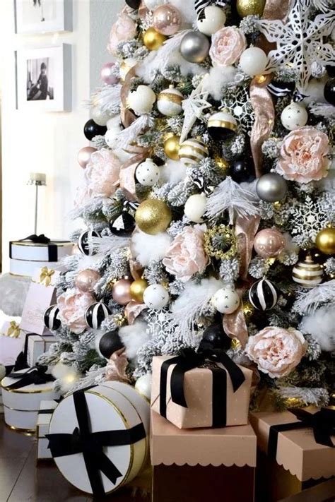 29 Glam Christmas Decor Ideas For An Elegant Holiday Home