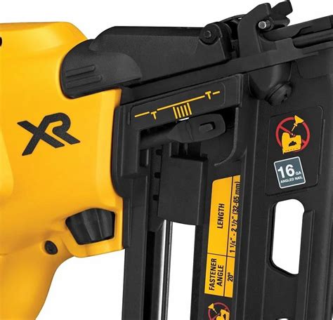 Dewalt Dcn D V Xr Li Ion Cordless Nail Capacity Nailer With