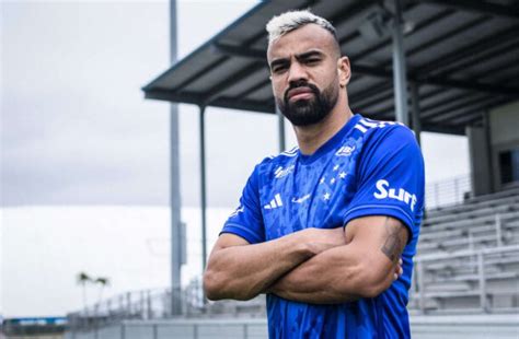 A Gazeta Fabricio Bruno é anunciado pelo Cruzeiro e se despede do