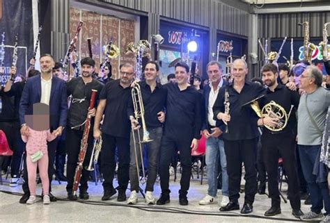 Concerto Per La Pace A Napoli La Terza Edizione Di Extra Moenia Al