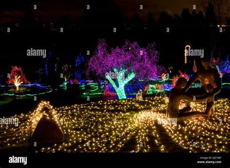 Zoolights at Point Defiance Zoo in Tacoma, Washington Stock Photo - Alamy