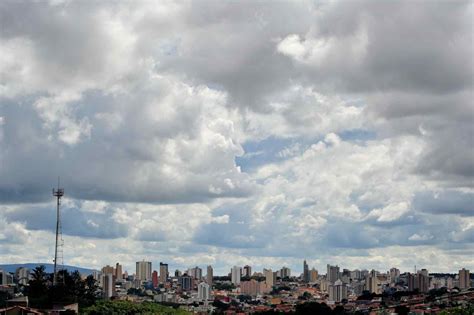 Fim De Semana Tem Passagem Rápida De Frente Fria E Derruba Termômetros