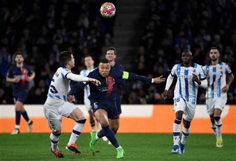 Des Surprises Dans La Composition Du Psg Pour Affronter Le Bar A En