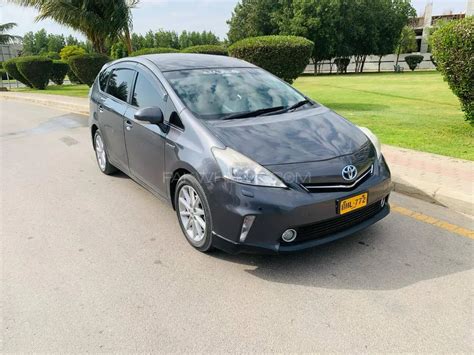 Toyota Prius Alpha For Sale In Karachi Pakwheels