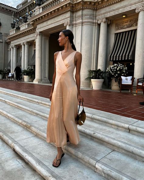 12 Quiet Luxury Outfit Ideas That Are Impossibly Chic Who What Wear