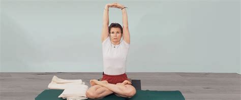 Hip Strength And Mobility In Seated Poses Desa Yogi Iyengar Yoga