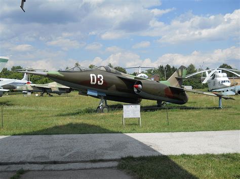 AviationsMilitaires Net Yakovlev Yak 28 OTAN Brewer Brassard