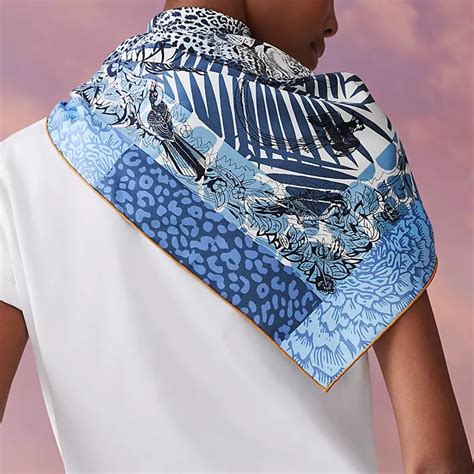 Jual Hermès Hermès Jungle Love Stamped Scarf Bleu Jean Blanc Marine