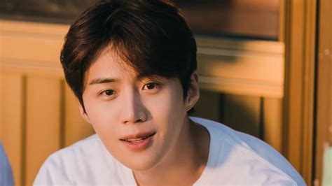 Hometown Cha Cha Cha Star Kim Seon Ho Marks The End Of Play Touching