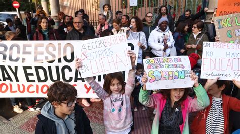 Arrecian Las Cr Ticas En Los Colegios De Arag N Por La Falta De