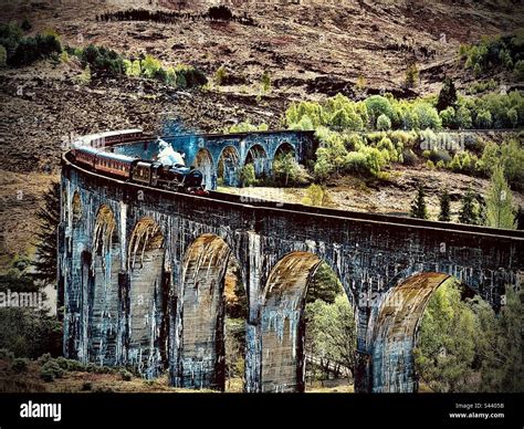 Harry Potter Viaduct with the Jocobite Steamtrain, Glenfinnan Stock ...