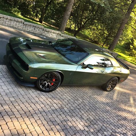 Green Hellcat Challenger Srt Dodge F8 ダッジ 車