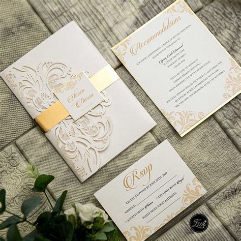 How To Choose Wedding Invitation For Your Banquet Hall Wedding