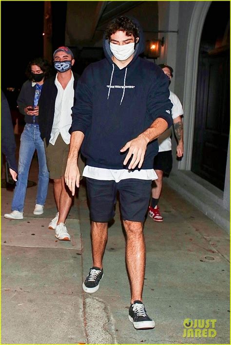 Noah Centineo And Stassie Karanikolaou Step Out After False Marriage Rumors Photo 1300314