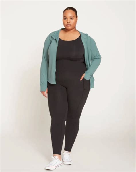 Best Plus Size Leggings For Women To Wear In Today