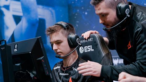 Astralis Transfers Dev Ce To Ninjas In Pyjamas Csgo Roster Win Gg