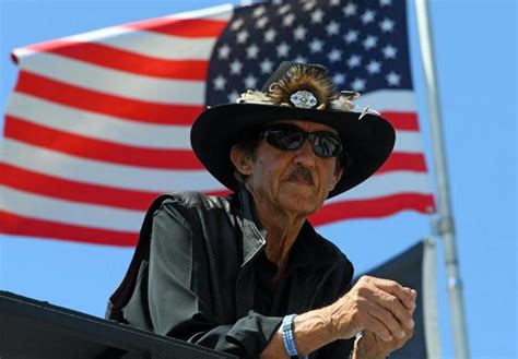 Nascar Legend Richard Petty Becomes Seventh Republican To Disavow