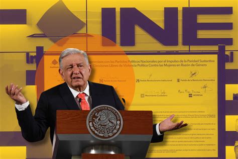 AMLO arremete contra el INE tras orden de eliminar mañaneras Están