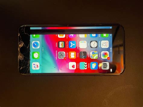 Iphone G Voll Funktionsf Hig Mit Kaputte Display Kaufen Auf Ricardo