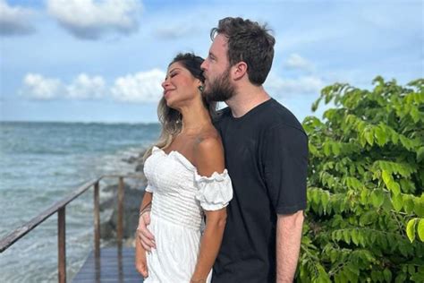 Maíra Cardi e Thiago Nigro adiam planos de casamento OFuxico