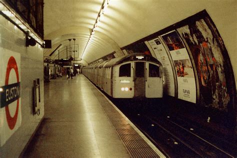 London Underground Northern Line Stock At Euston Flickr