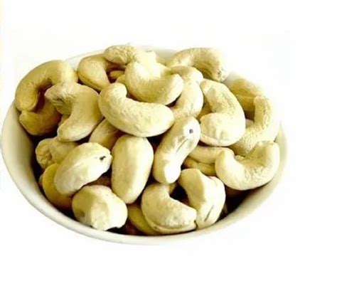 Whole Kollam Cashew Nuts Sw180 At Rs 700kg In Amritsar Id 27124682362