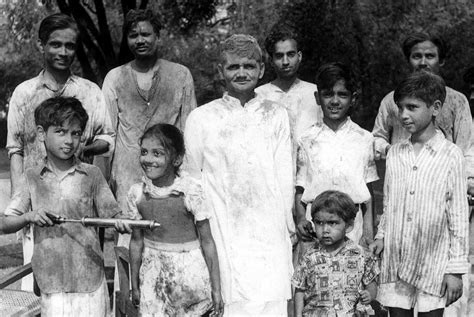 Anuj Dhar On Twitter Rare Picture Lal Bahadur Shastri Plays Holi