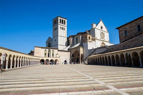 Cosa Vedere Ad Assisi 8 Luoghi D Interesse Da Non Perdere