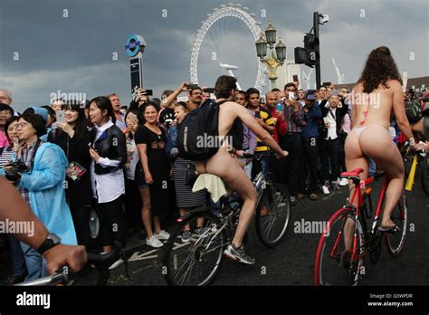 Londres World Naked Bike Ride Wnbr Uk Photo Stock Alamy