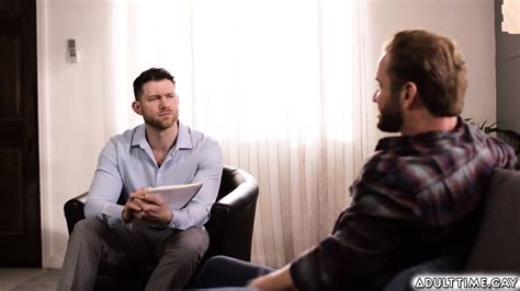 Patient Bruce Jones First Time To Anal Fucked His Doctor