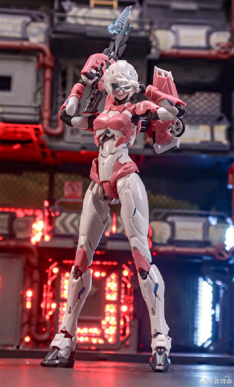 Flame Toys Furai Model Arcee In Hand Images Transformers News TFW2005