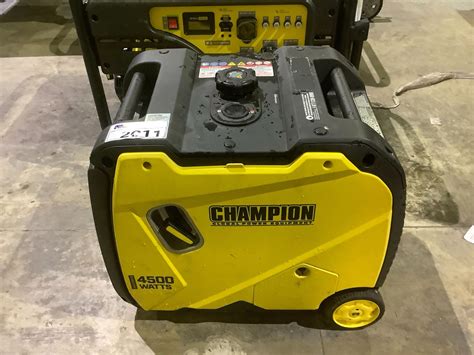 CHAMPION 4500W GENERATOR