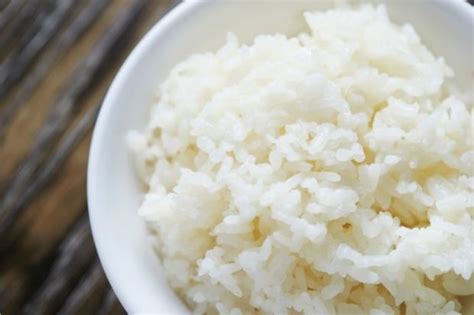 4 EASY Ways To Cook Microwave Rice Without a Microwave