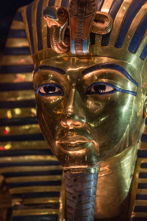 Restoration specialist claims King Tut mask can be restored ...