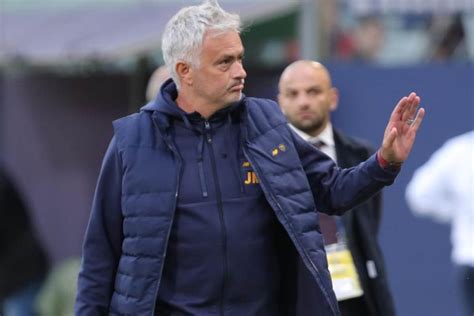 Rinnovo Mourinho Roma L Indizio Sull Annuncio