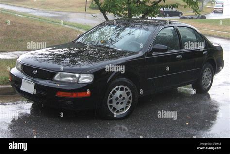 95 96 Nissan Maxima Stock Photo Alamy