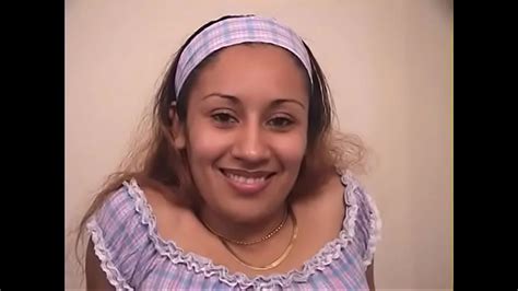 Latina juega con su coño peludo antes de ser follada y jizzed XNXX
