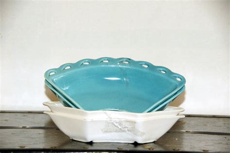 California Pottery Set Of 4 Snack Dishes Calif Usa L48 Aqua White