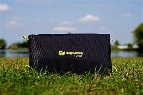 Ridgemonkey Vault Usb A Pd W Solar Panel