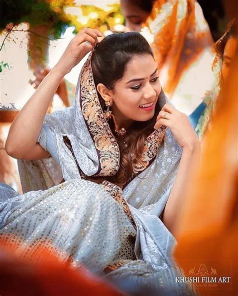 Shahid Kapoors Wife Mira Rajput Kapoor Shells Out Bridesmaid Fashion