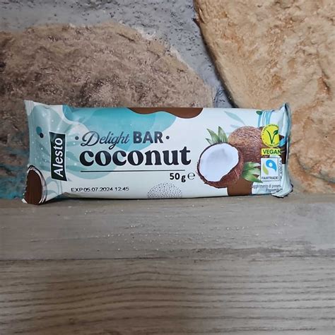 Alesto Coconut Choco Bar Review Abillion