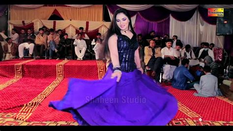 Mehak Malik Nawan Nawan Fashion New Dance Performance Shaheen Studio