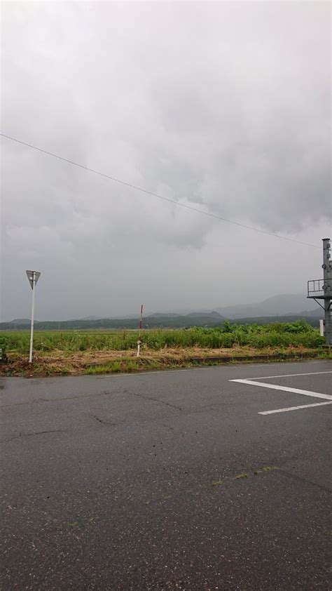 元島の魚屋モドキ On Twitter おはようございます🙋 69金 天気 雨☔ 予報だともぅ少ししたら曇り☁️になって降水確率